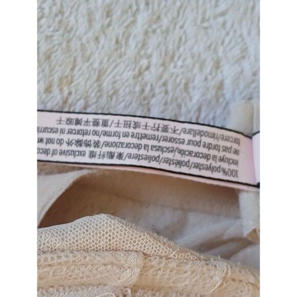 Victoria's Secret Push-Up Bra Size 38DD padded underwire Beige Lace - Picture 8 of 8